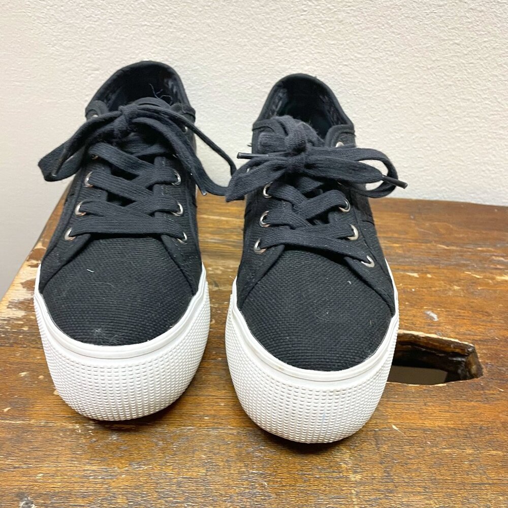 Steve Madden Woman's Sneakers Size 5 Black and White
